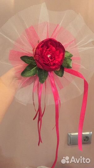 Свадебные украшения на машину пионы