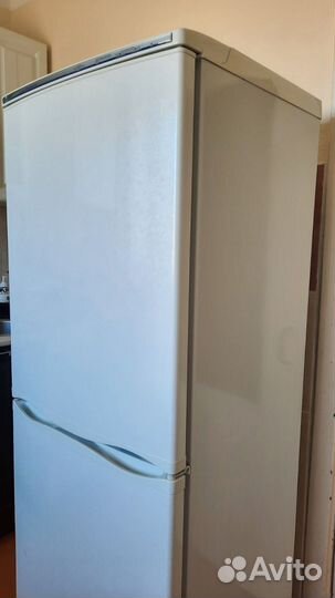 Холодильник Атлант двухкамерный