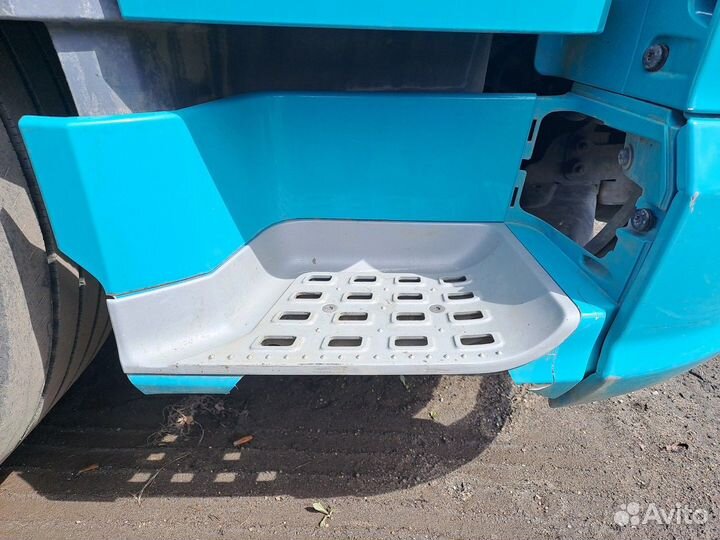 Корпус подножки правый Daf XF106