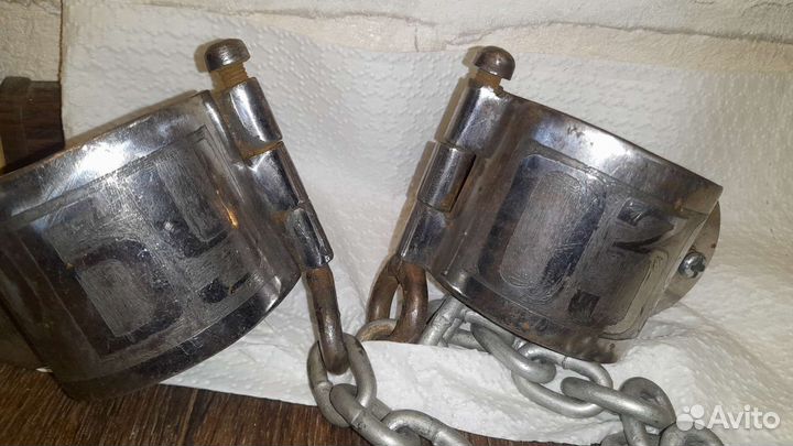 Тюремные кандалы наручники