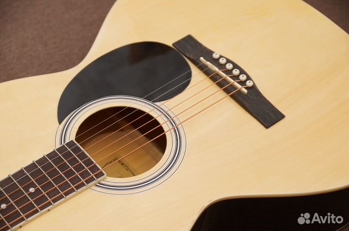 Класическая гитара Colomba