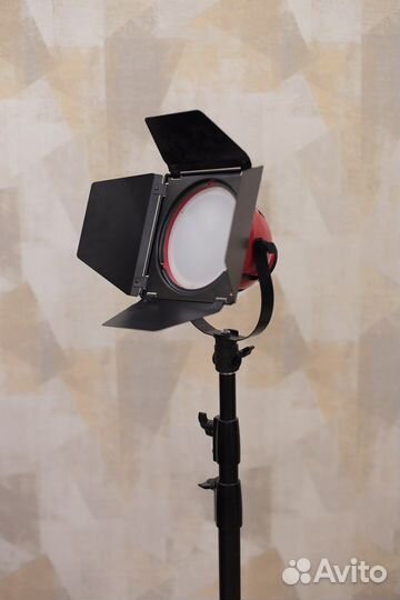 Студийный свет