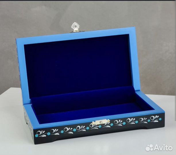 Шкатулка для украшений