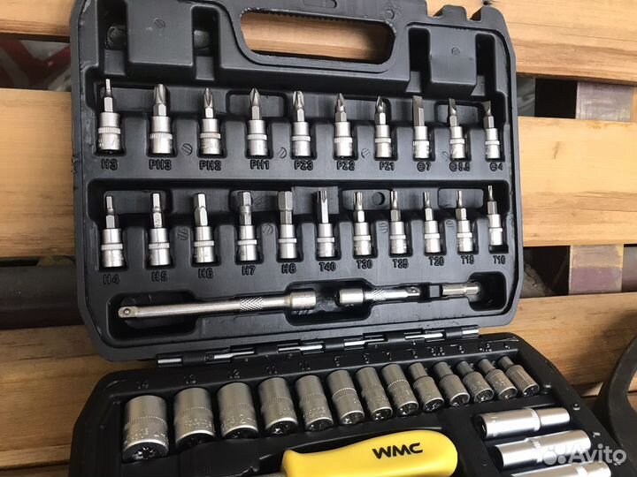 Набор инструментов 1/4 ключи с трещеткой новый