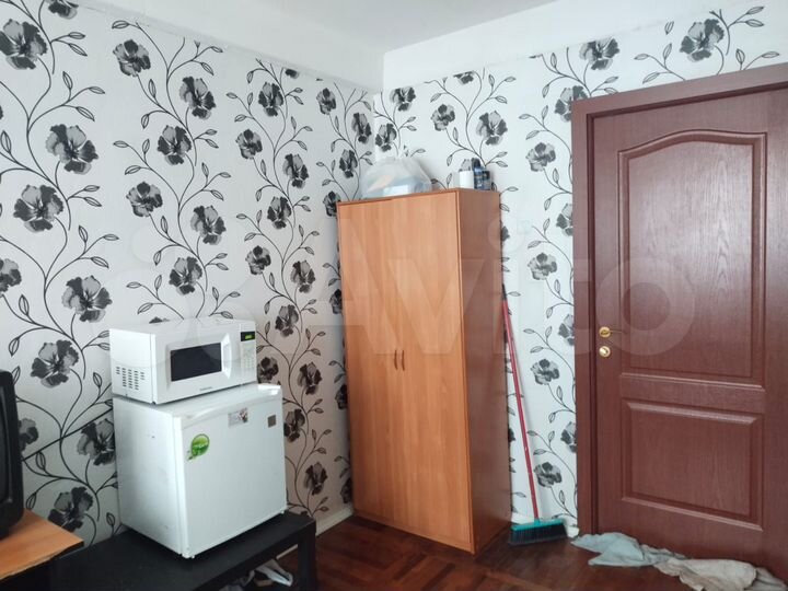 Комната 11 м² в 3-к., 1/9 эт.