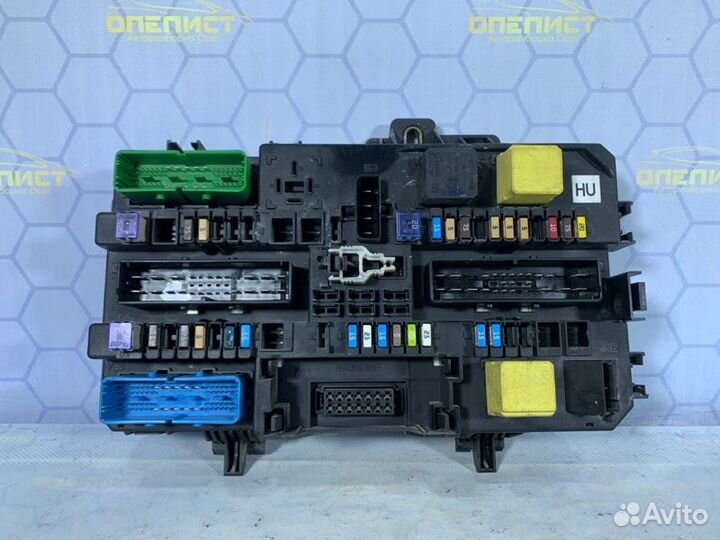 Блок предохранителей Opel Astra H Z16XER 2008