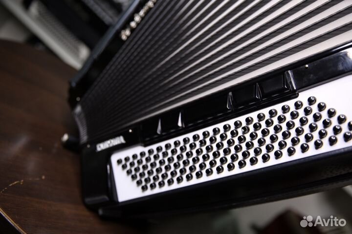 Аккордеон Weltmeister Consona