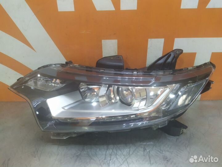 Фара левая Mitsubishi Outlander 3 2015-Нв