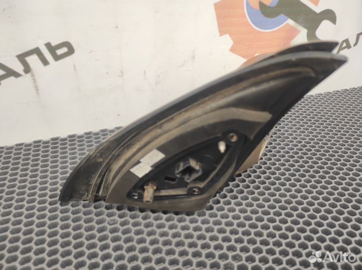 Зеркало правое Kia Rio 1