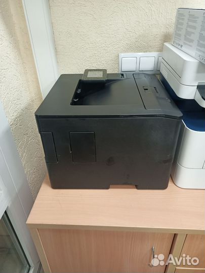 Принтер HP LaserJet Pro 400 M401dn