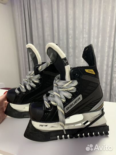 Хоккейные коньки Bauer lightspeed pro новые