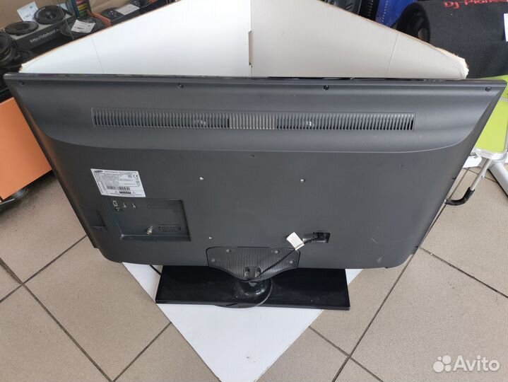Телевизор Samsung UE39EH5003W