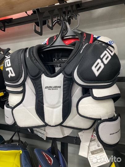 Нагрудник Bauer Pro SR (S)