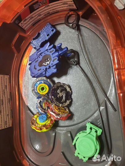 Бей блейд. Арена + волчки