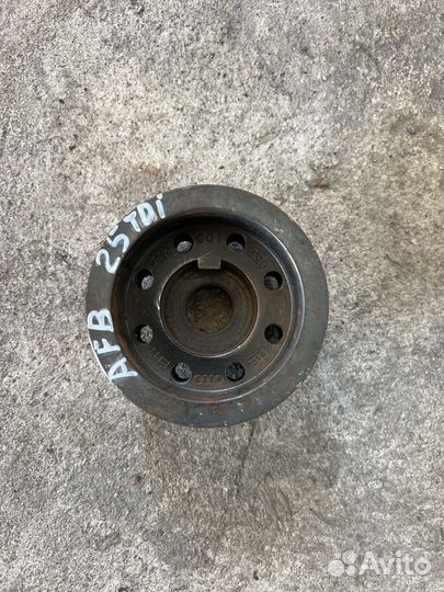 Шестерня коленвала 2.5tdi Audi A6 Passat B5