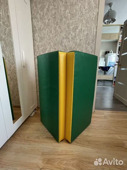 Мат гимнастический складной б/у