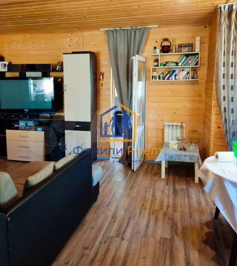 Дом 122,3 м² на участке 11,1 сот.