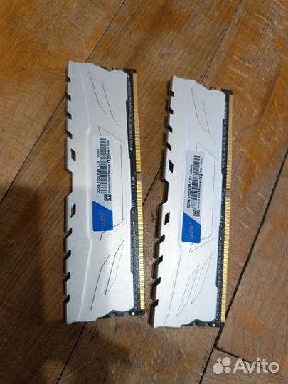 Оперативная память ddr3 и ddr4 в ассортименте