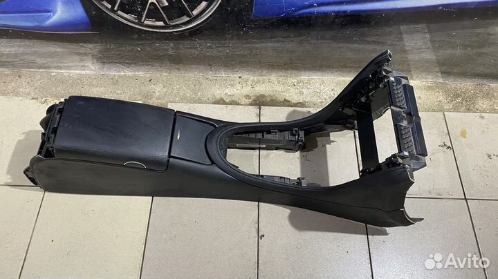 Центральная консоль Mercedes Benz W219