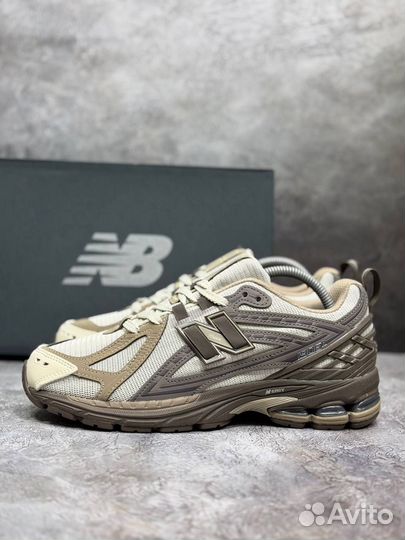 Кроссовки New Balance 1906r бежево-коричневый