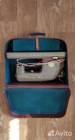 Электрическая швейная машинка Тула. Модель 1