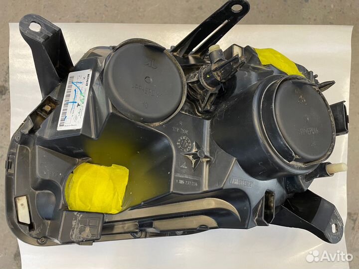 Фара правая duster