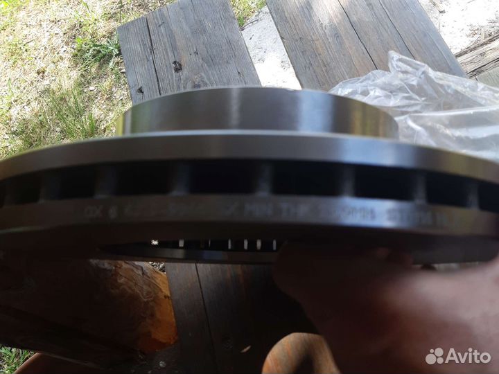 Передний тормозной опорный диск Пежо боксер