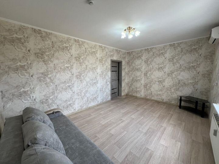 2-к. квартира, 65 м², 5/17 эт.