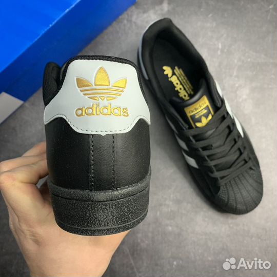 Кроссовки Adidas Superstar