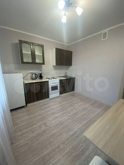 1-к. квартира, 42 м², 3/9 эт.