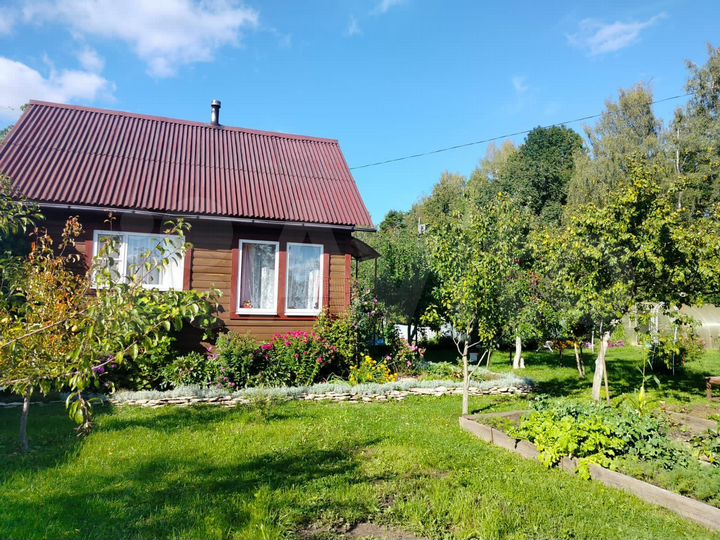 Дом 48 м² на участке 8 сот.