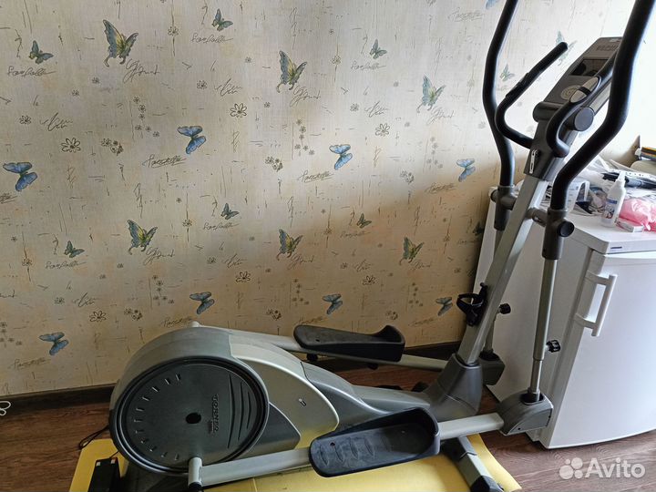 Эллиптический тренажер torneo