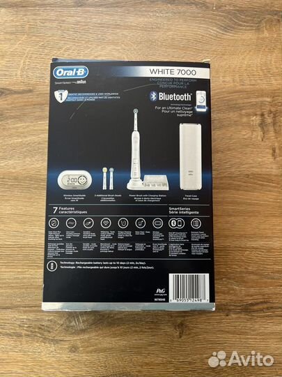 Новая электрическая зубная щетка oral b white 7000