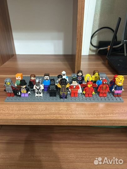 Lego Минифигурки Marvel, DC, Ninjago и др