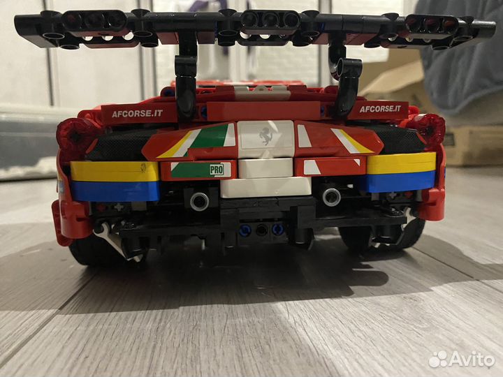 Оригинал Lego Technic 42125 Ferrari 488 GTE