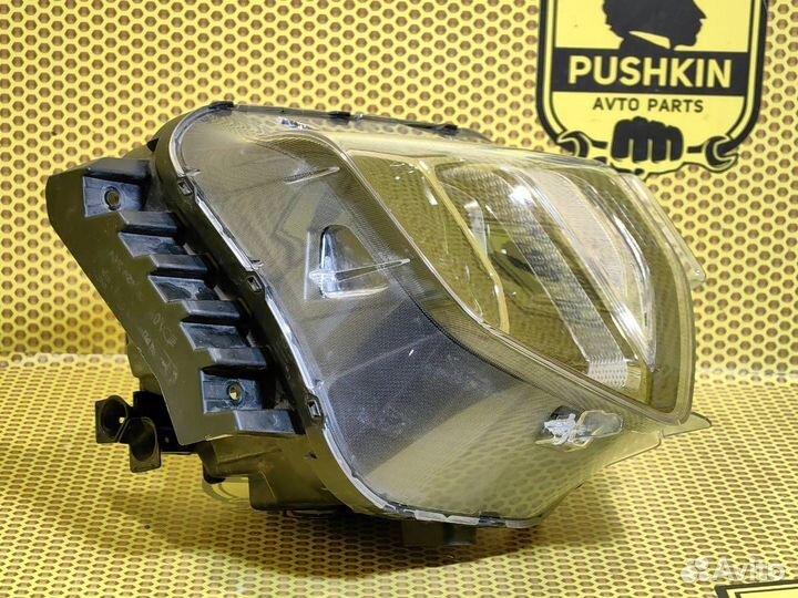 Фара левая Hyundai Santa Fe