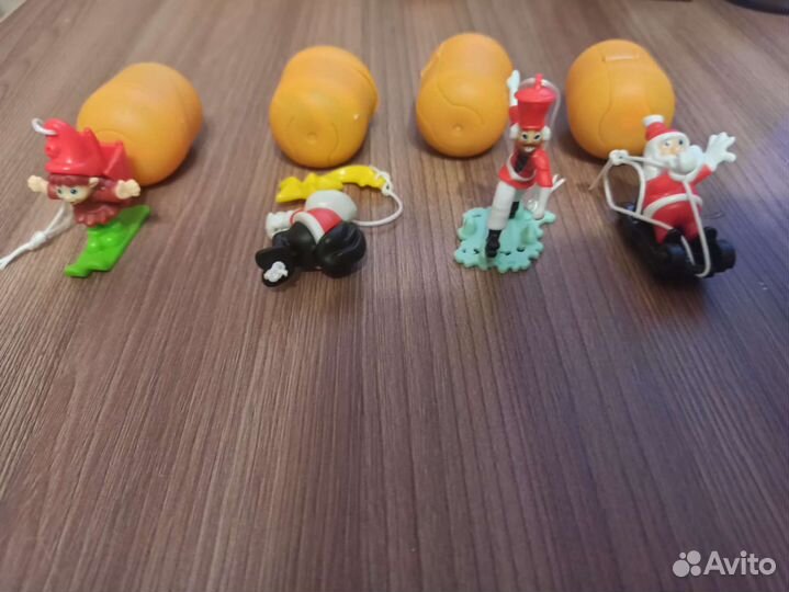 Киндер сюрприз новогодний 2023