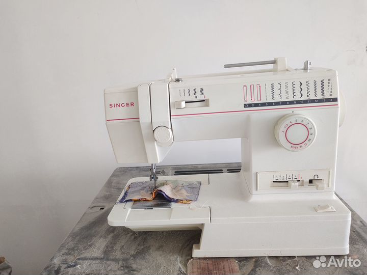 Швейная машинка Singer 9020