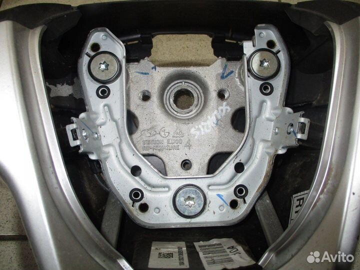 Рулевое колесо Hyundai Solaris 1
