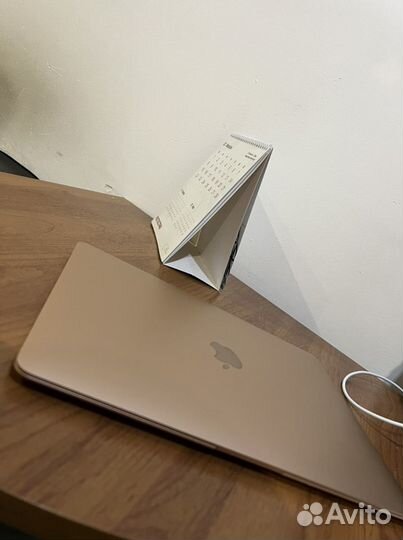 Apple MacBook air 13 2020 m1 256