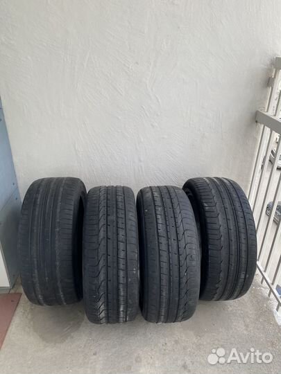 Pirelli P Zero PZ4 235/50 R19 и 255/45 R19