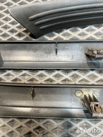Накладки порогов внутренние Ford Focus 1 седан