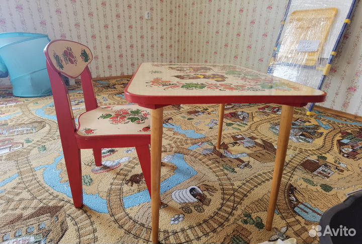 Набор детской мебели с росписью