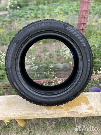 Triangle IcelynX TI501 215/55 R17 98T