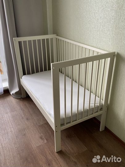Детская кроватка Икея с матрасом