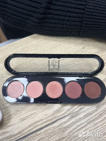 Тени для век atelier