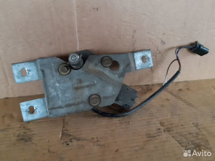 Моторчик стеклоочистителя заднего Форд Эскорт