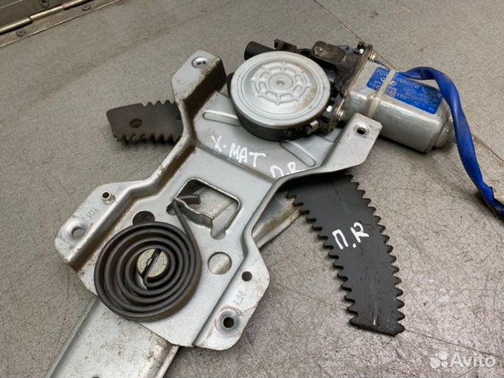 Стеклоподъемник передний правый Hyundai Matrix 1