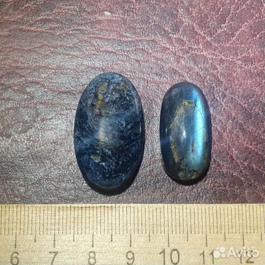 Кабашоны петерсит и лабрадор