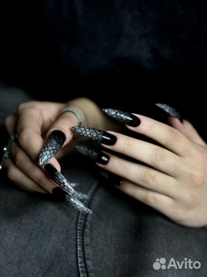 Наращивание ногтей